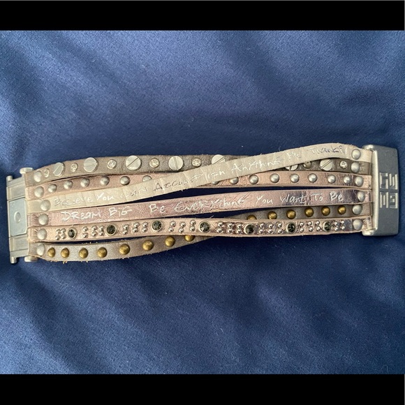 Good Works Make A Difference Leather Bracelet - Picture 5 of 5